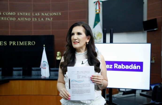 Kenia López afirma que ella debe estar al frente de la CDMX por su ‘honestidad’