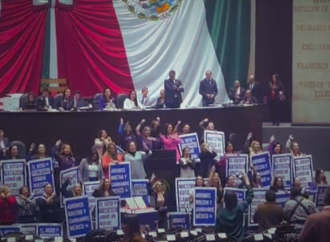 Guerra de porras para Claudia Sheinbaum y Xóchitl Gálvez, desde la Cámara de Diputados