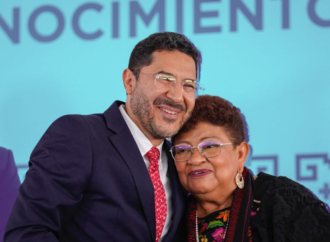 Martí Batres entrega al Congreso capitalino propuesta de ratificación de Ernestina Godoy