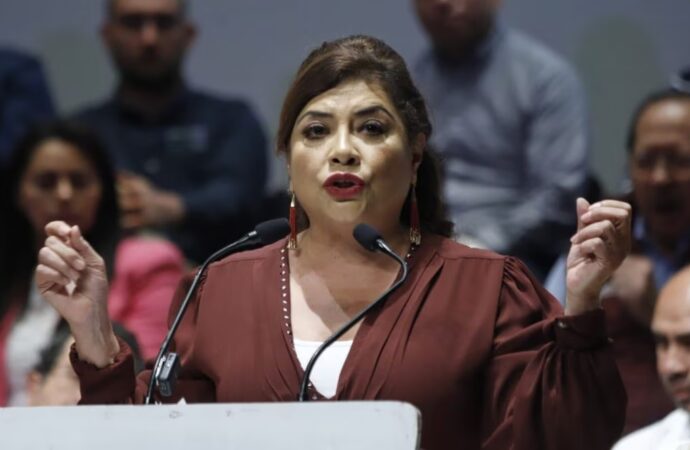 Clara Brugada participa en conferencia del Senado