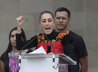 Claudia Sheinbaum niega recibir ‘línea’