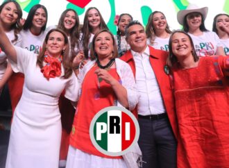 Xóchitl se registra como precandidata del PRI