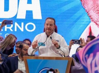 Santiago Taboada se registró como precandidato del PAN