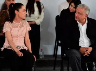 AMLO niega partidismo tras reunión con Claudia