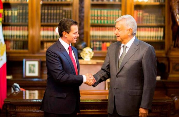 Confirma AMLO contacto personal y telefónico con Peña Nieto tras sucesión presidencial