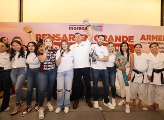 Armenta busca reforzar acceso a la educación para jóvenes de Puebla