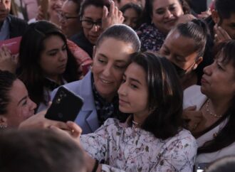 Claudia Sheinbaum preside evento ‘Es tiempo de nosotras’; la acompaña Ernestina Godoy