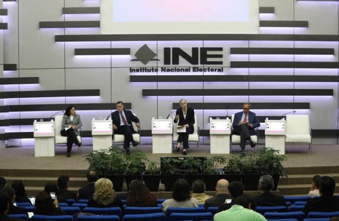 Dos debates presidenciales del INE serán obligatorios