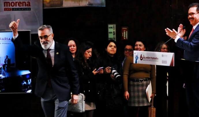 Salvador Caro deja MC y se incorpora a Morena