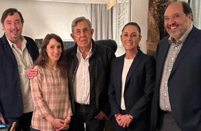 SHEINBAUM SE REÚNE CON CUAUHTÉMOC CÁRDENAS Y SU FAMILIA
