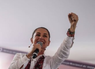 Presume Sheinbaum aumento consecutivo al salario mínimo