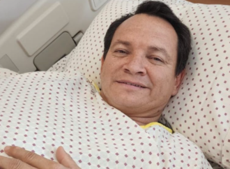 ‘Huacho’ Díaz Mena se someterá a cirugía