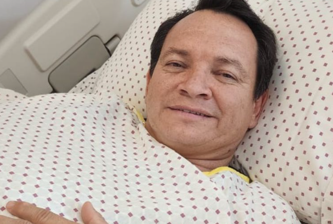 ‘Huacho’ Díaz Mena se someterá a cirugía
