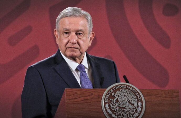 ‘Es un asunto político’, menciona AMLO sobre hackeo a datos de periodistas