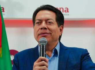 ‘No somos iguales’: Contesta Mario Delgado a Milei tras dichos contra AMLO