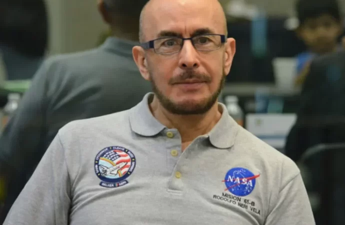 Primer astronauta mexicano apoya a Claudia Sheinbaum