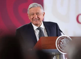 AMLO reacciona a críticas de Cayetana Álvarez 