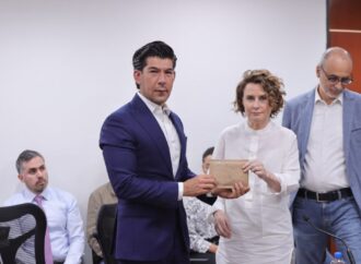 INE entrega preguntas de debate a Denise Maerker y Manuel López San Martín