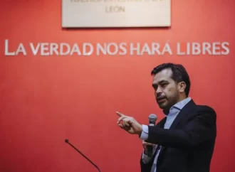 Ofrece Máynez bajarse de la contienda si le comprueban acoso sexual